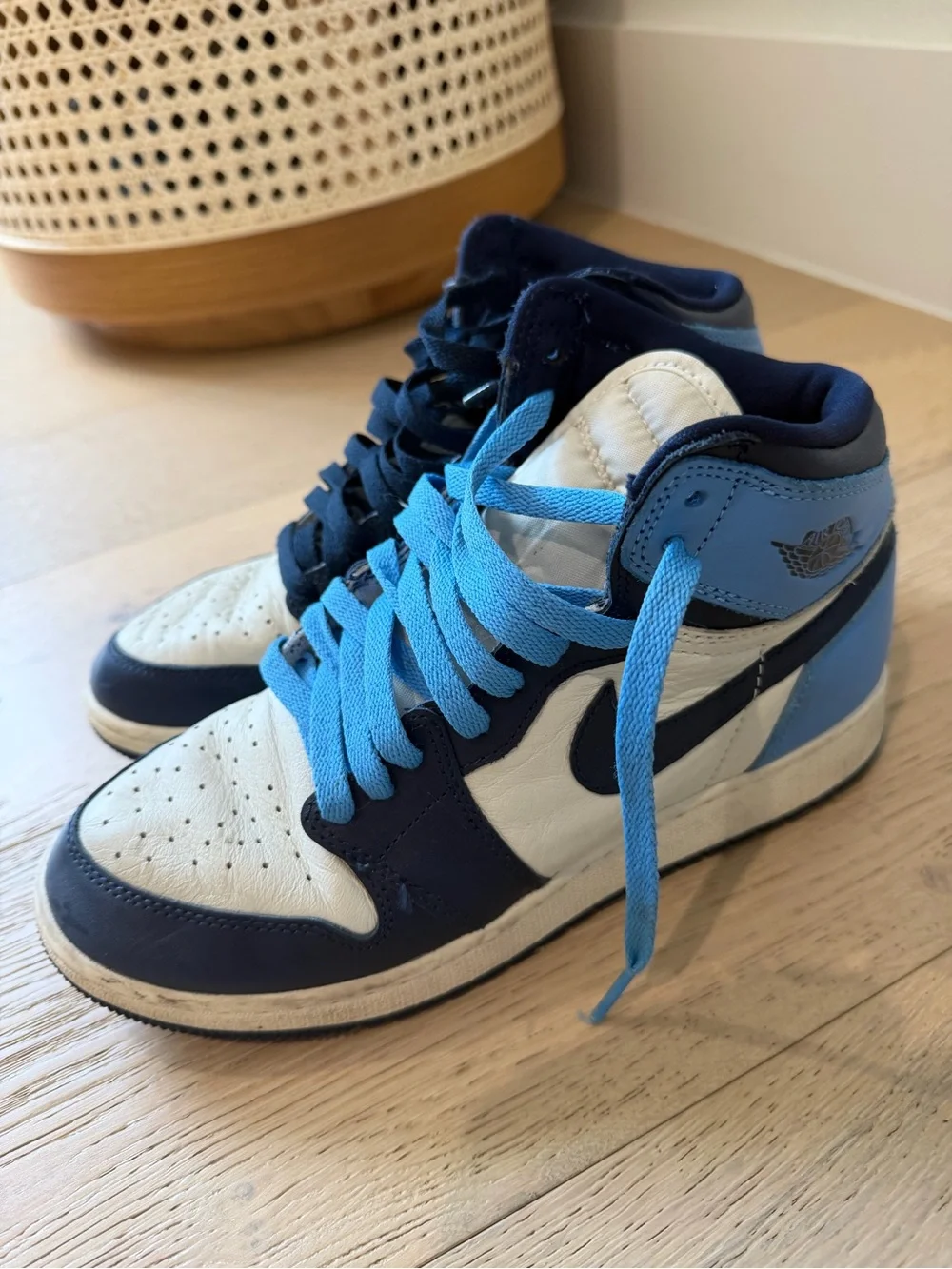 Nike High-Top Sneakers - Navy & Light Blue